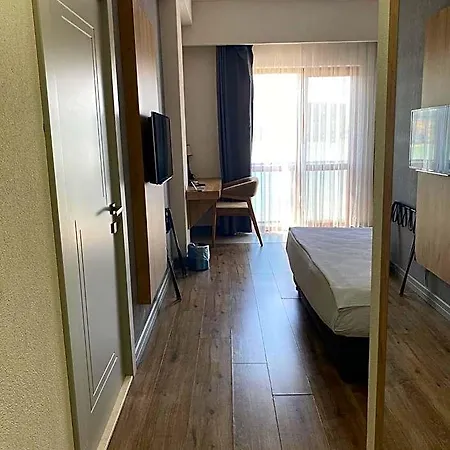 Nehir Hotel 3*