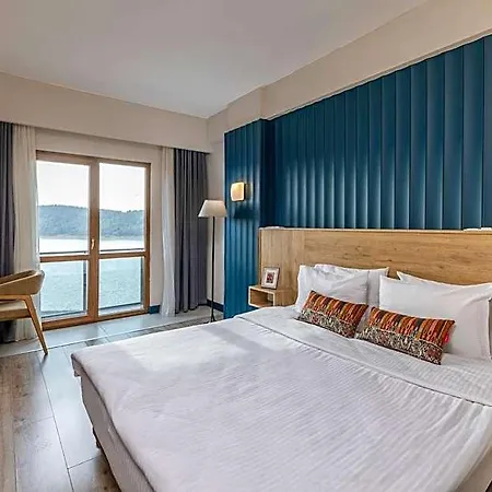 Nehir Hotel 3*